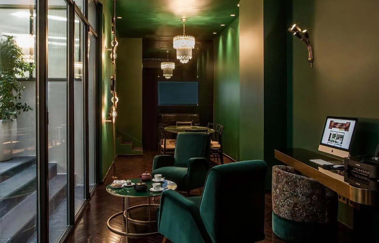 Du Rond-point Des Champs-elysees - Esprit De France Hotel