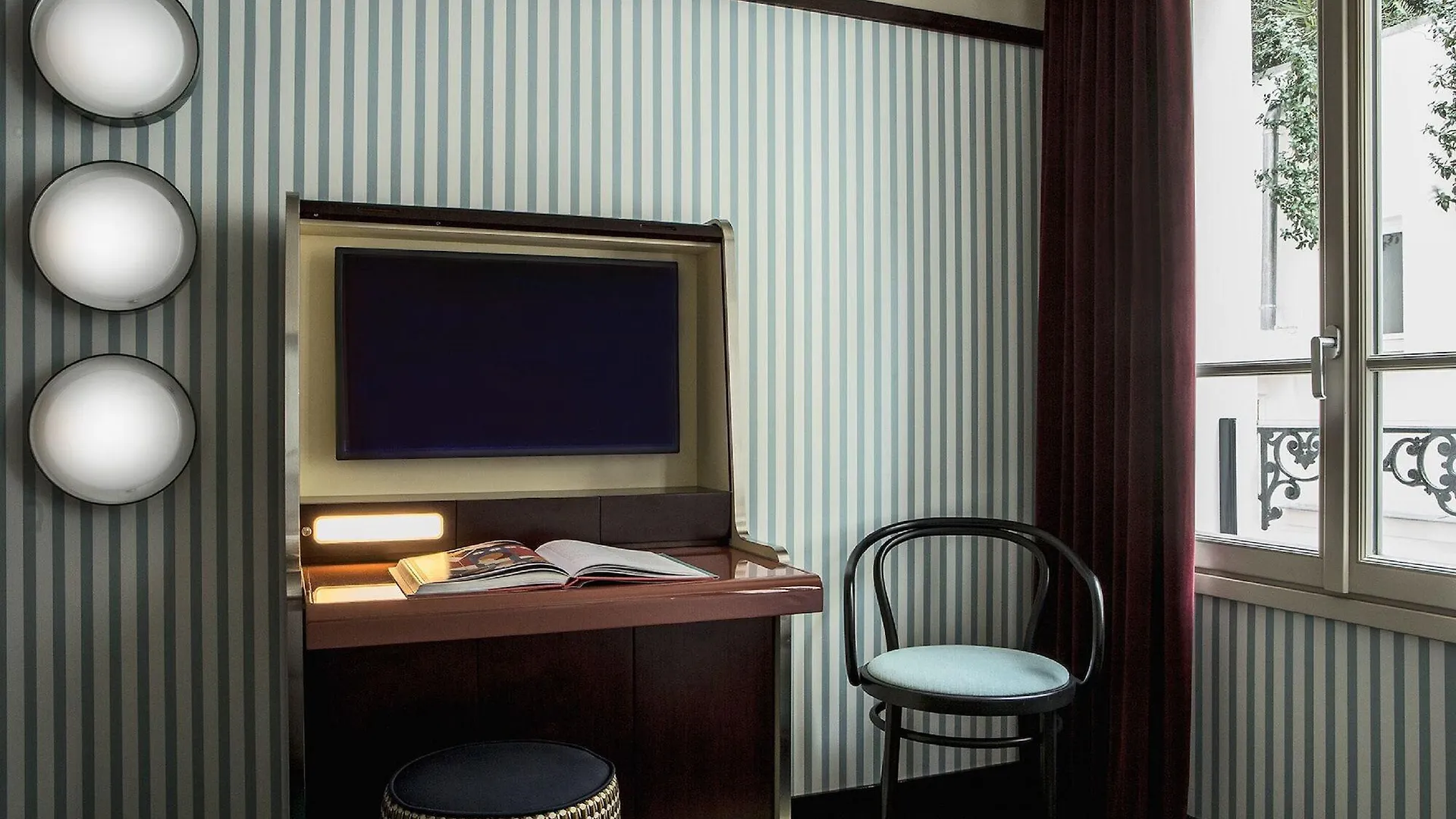 Hotel Du Rond-point Des Champs-elysees - Esprit De France