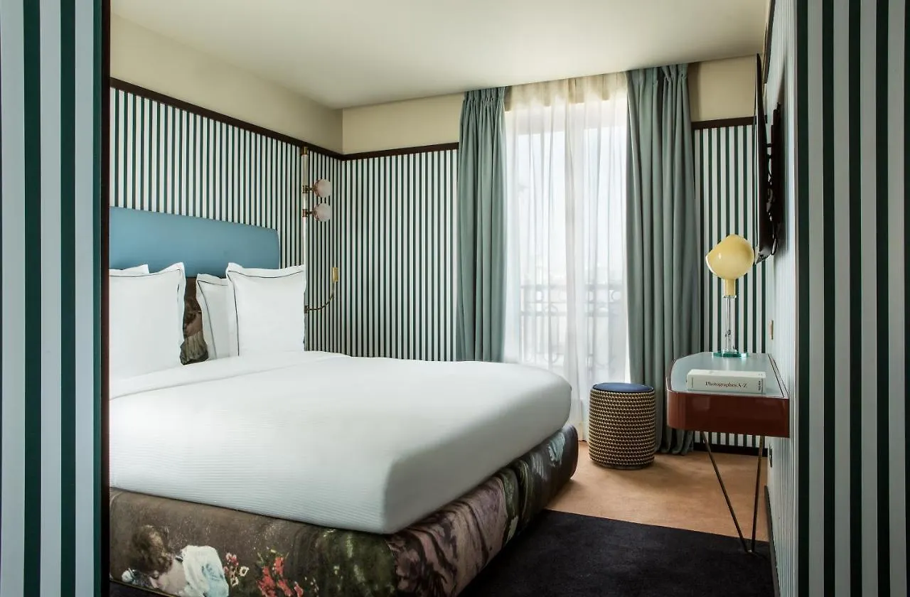Hotel Du Rond-point Des Champs-elysees - Esprit De France Paris