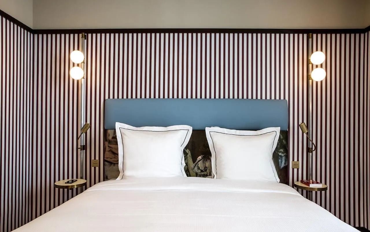 Du Rond-point Des Champs-elysees - Esprit De France Hotel 4*