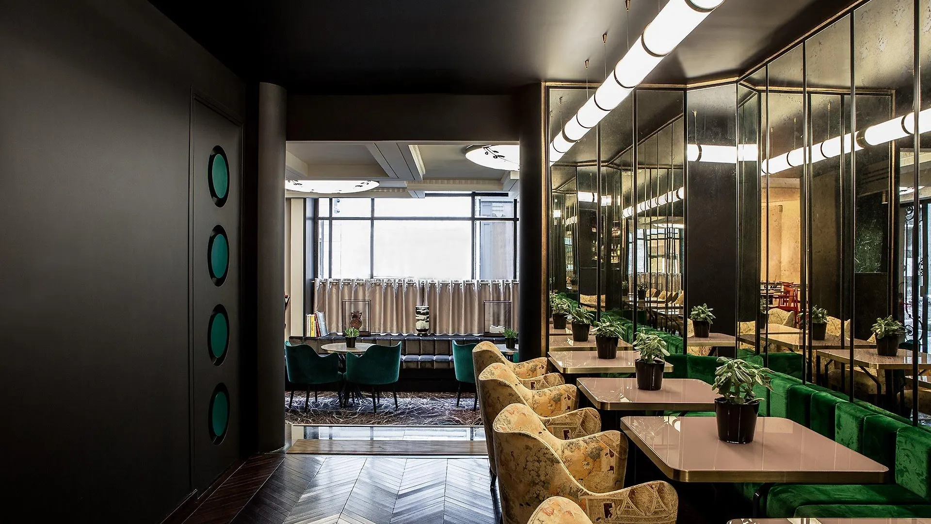 Du Rond-point Des Champs-elysees - Esprit De France Hotel Paris
